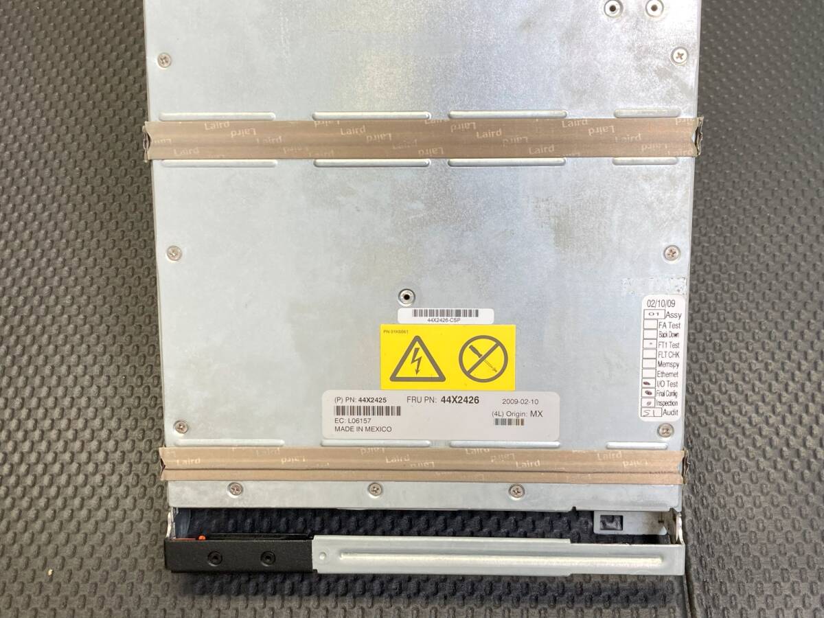 ★☆IBM 純正 System Storage DS4700 用コントローラー 44X2426 ジャンク扱い☆★_画像3