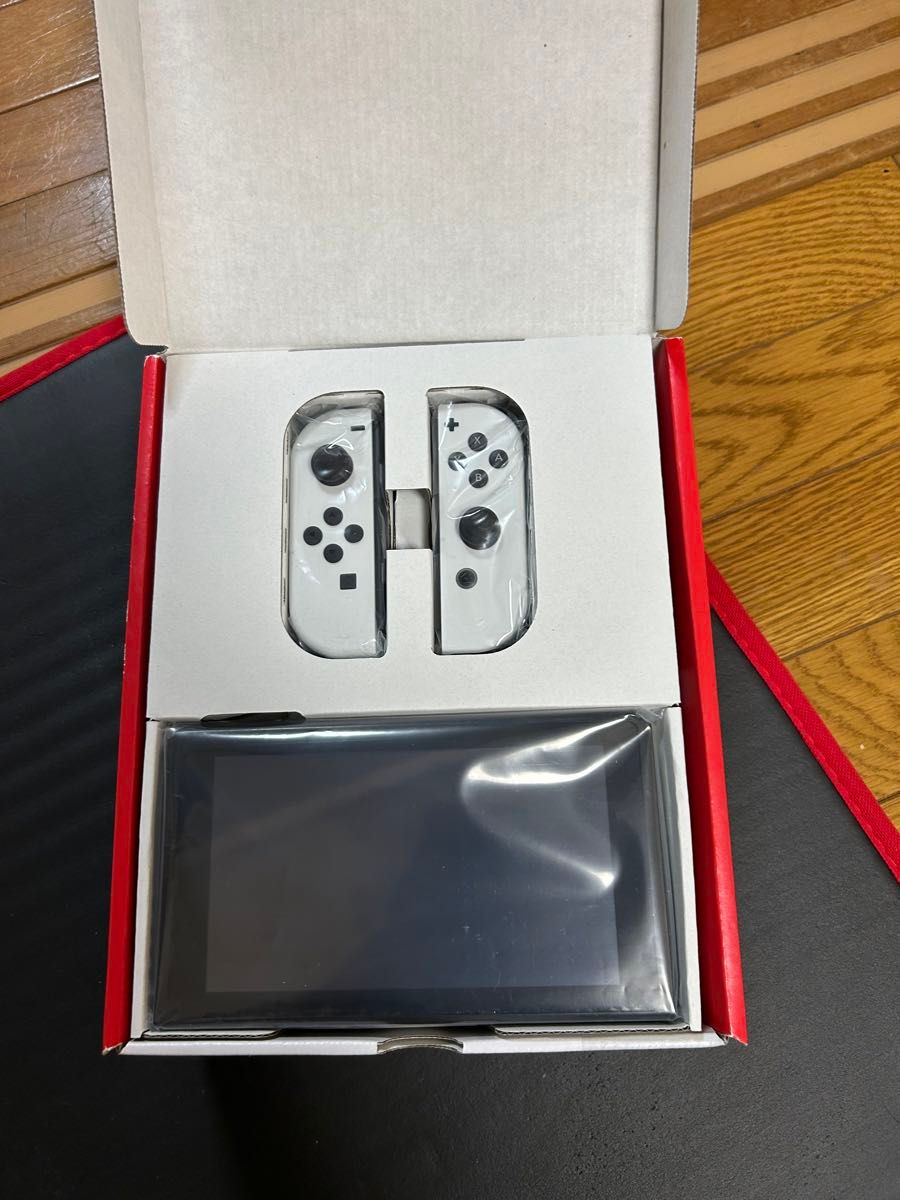 【美品】Nintendo Switch 有機ELモデル ホワイト【おまけつき】