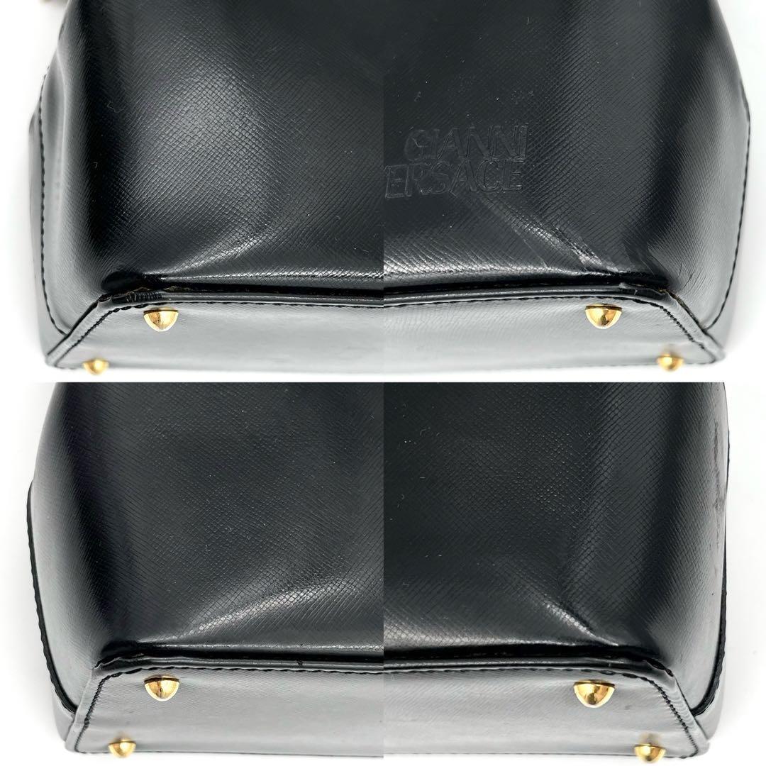{ beautiful goods }GIANNI VERSACE Gianni Versace sun Burst charm safia-no leather handbag sun god black handbag 