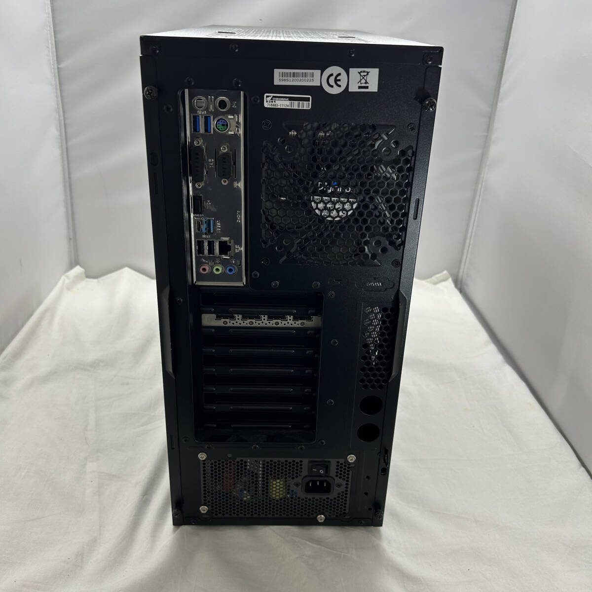 【ジャンク品】raytrek ゲーミングPC NVIDIAQuadroP2000 intel Corei7 第9世代【41802】の画像3