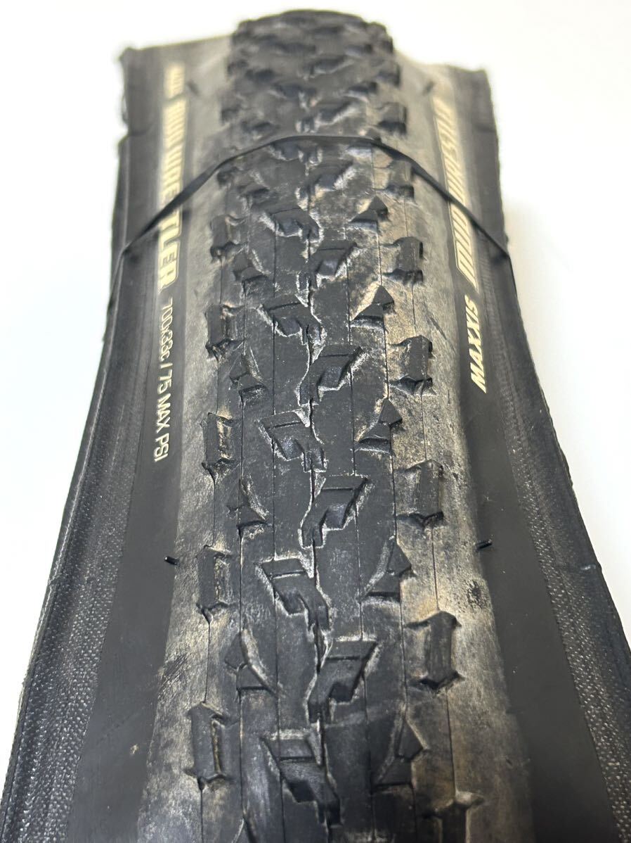 【送料無料】Maxxis MUD WRESTLER 700×33C 中古2本セット《シクロクロス/チューブド》_画像3