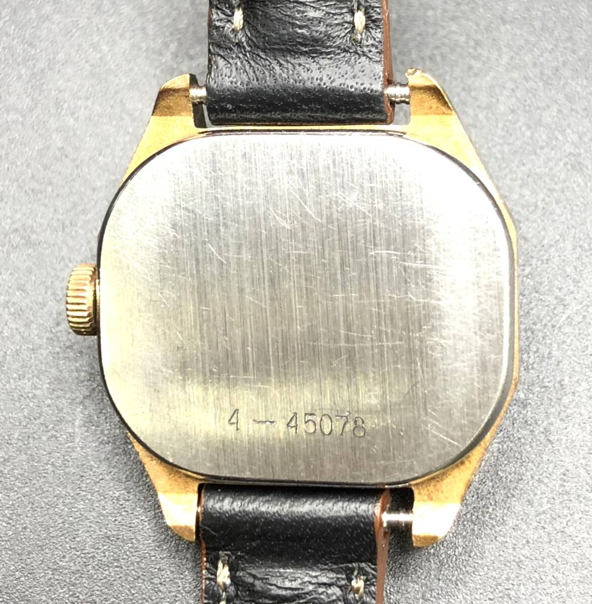 [A]時計(サ60)★[[WH-11452]]★BULOVA(ブローバ)★トノー型ゴールド ローマン★稼働品★の画像6