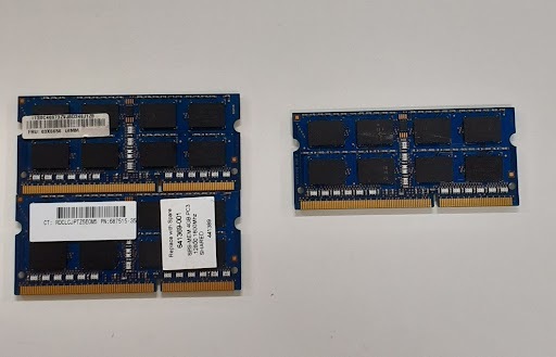 L0426-02　PCメモリ3枚セット　SK hynix　PC3L-12800S (DDR3L-1600)　HMT351S6EFR8A-PB×2　HMT351S6CFR8A-PB×1　各4GB　計12GB_画像2