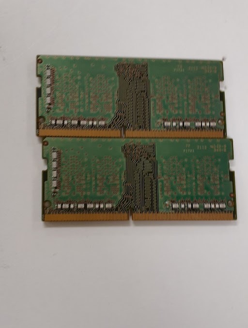 L0427-05　PCメモリ2枚セット　SAMSUNG　PC4-2666V (DDR4)　M471A5244CB0-CTD　各4GB　計8GB_画像2