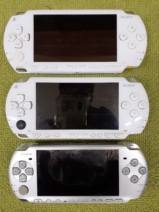 L0420-02 ゲーム機 PlayStation Portable まとめ売り PSP-1000×2台 PSP-3000×1台 ゲームソフト×63本 タイトルは説明欄に記載の画像8