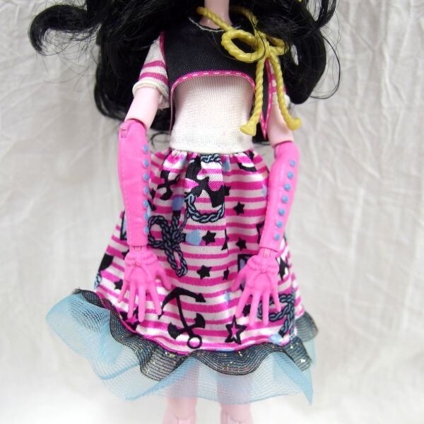 【美品】MATTELE社 Monster High shriek wrecked draculaura ドラキュローラ モンスターハイ ドール人形/60サイズ_画像3