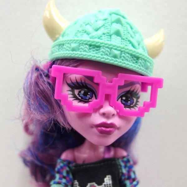 【美品】MATTELE社 Monster High Kjersti Trollson カジャースティ・トロールソン モンスターハイ ドール人形/60サイズ_画像2