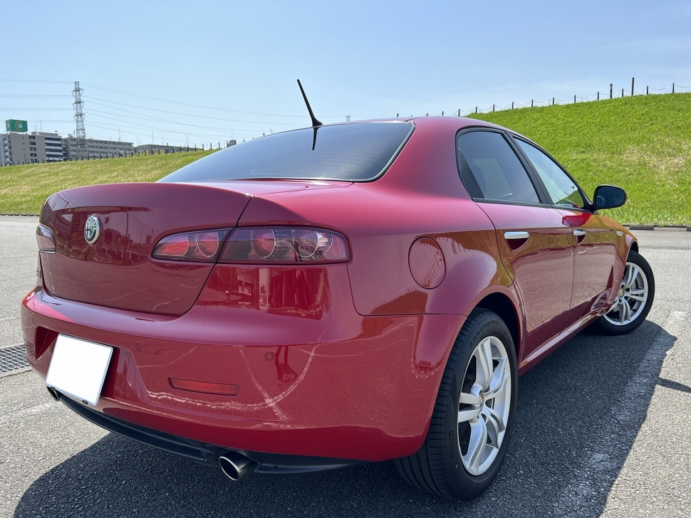 1円売切!!貴重な159最終限定車!!アルファロメオAlfa159 2.2JTSセレスピ-ドコレクション!!検R7.4/17迄!! 92000km!! PoltronaFrau!! brembo!!の画像2