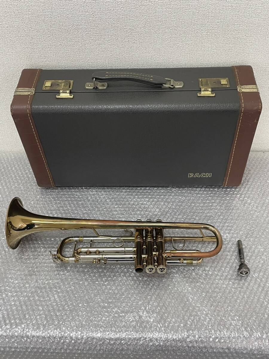 ジャンク品/Vincent Bach/ヴィセントバック/Stradivarius/ストラディバリウス/トランペット/ハードケース付き/Model 37/0410aの画像1