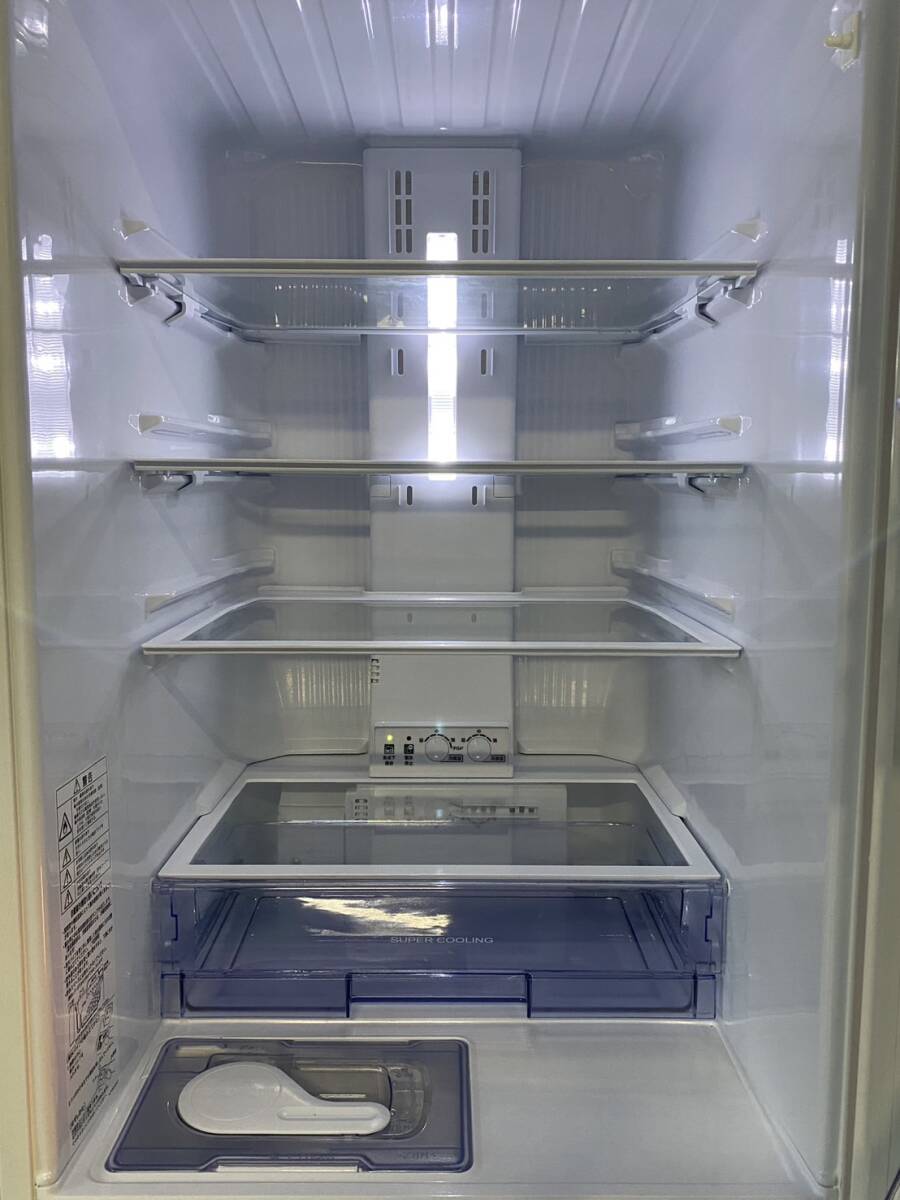 @美品☆/MITSUBISHI/三菱/ノンフロン冷凍冷蔵庫/3ドア/右開き/300L/自動製氷/氷点下ストッカー/2020年製/MR-CX30E-W/0405kの画像5