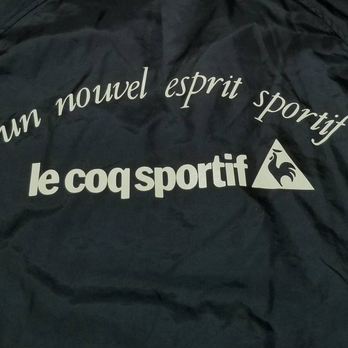 ◎ le coq sportif ルコックスポルティフ/ 長袖 フロントワンポイントロゴ&バックプリント ナイロン ジャケット SIZE： L ブラックの画像7