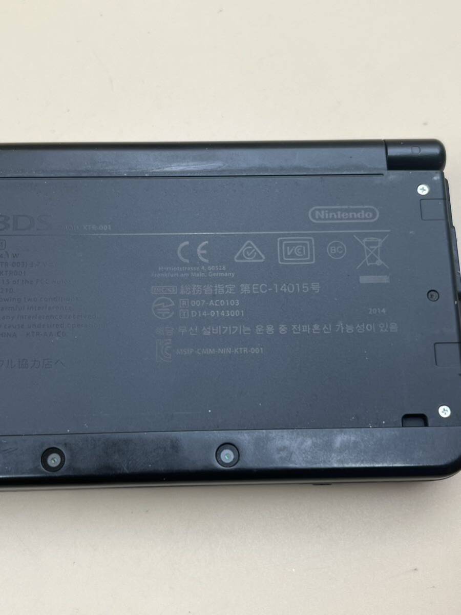 【通電動作確認済み】 Nintend 任天堂 new ニンテンドー 3DS 本体 KTR-001 ブラック 充電器 モンスターハンターカセット 付 の画像7
