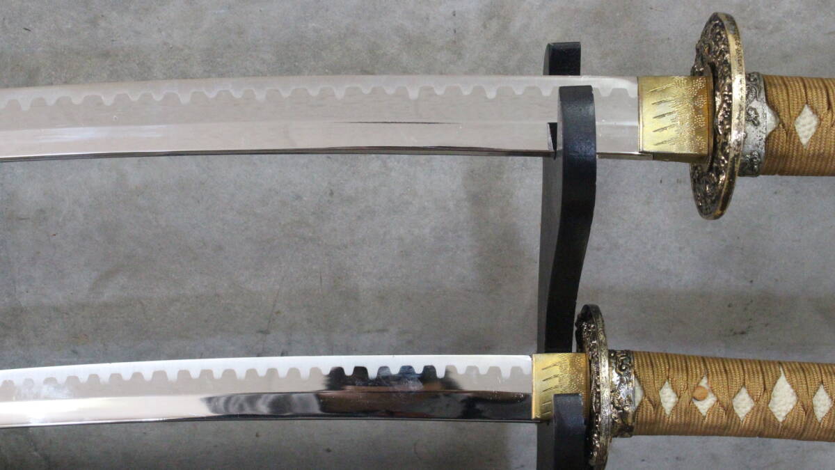 【文明館】模造刀 大小拵え 台付き 時代物 工芸品 日本刀剣武具 床の間飾り カ68の画像8
