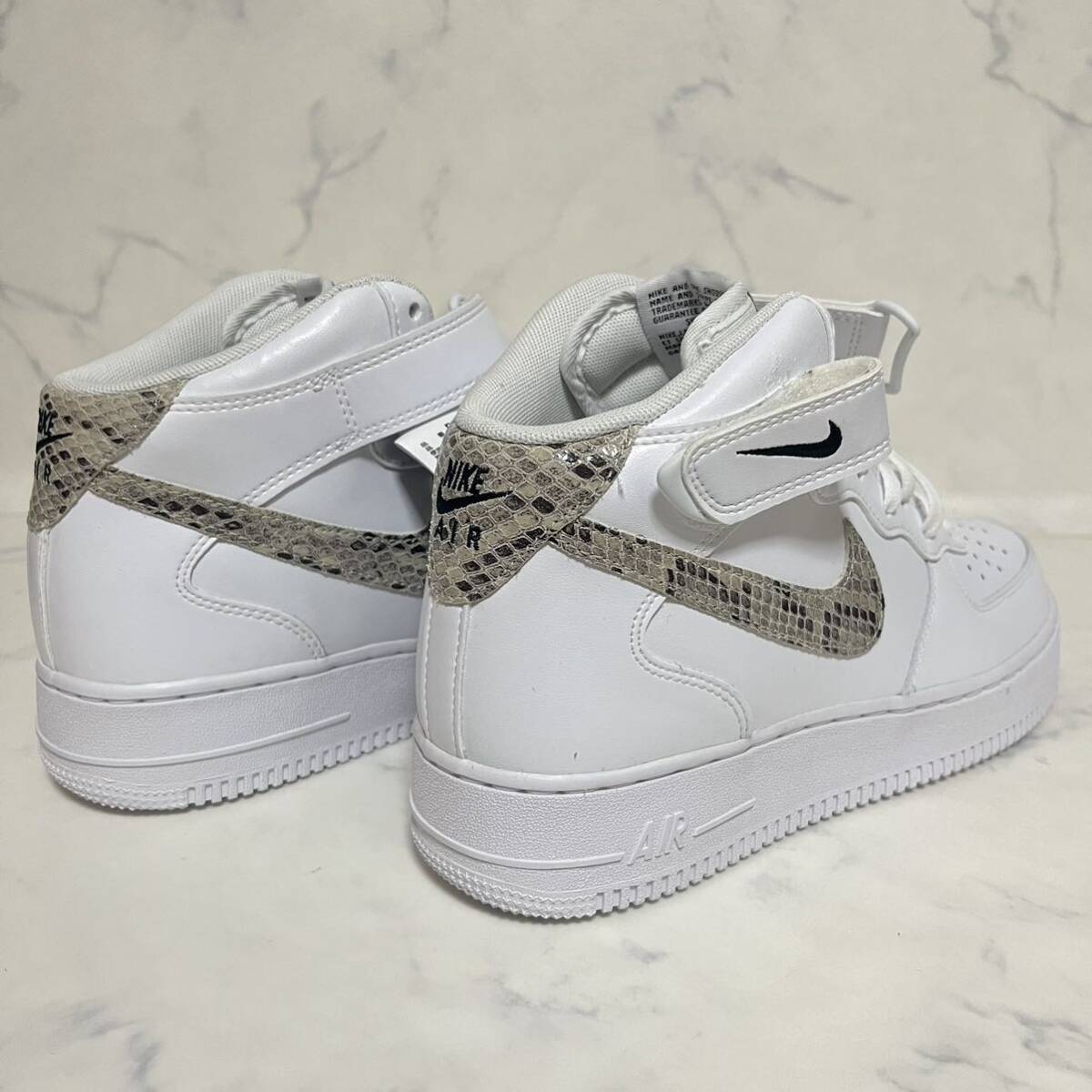 ★送料無料★【新品 レア】w27.5cm Nike Air Force 1 Mid White ナイキ ウィメンズ エアフォース ミッド ホワイト サンドドリフト スネーク_画像6