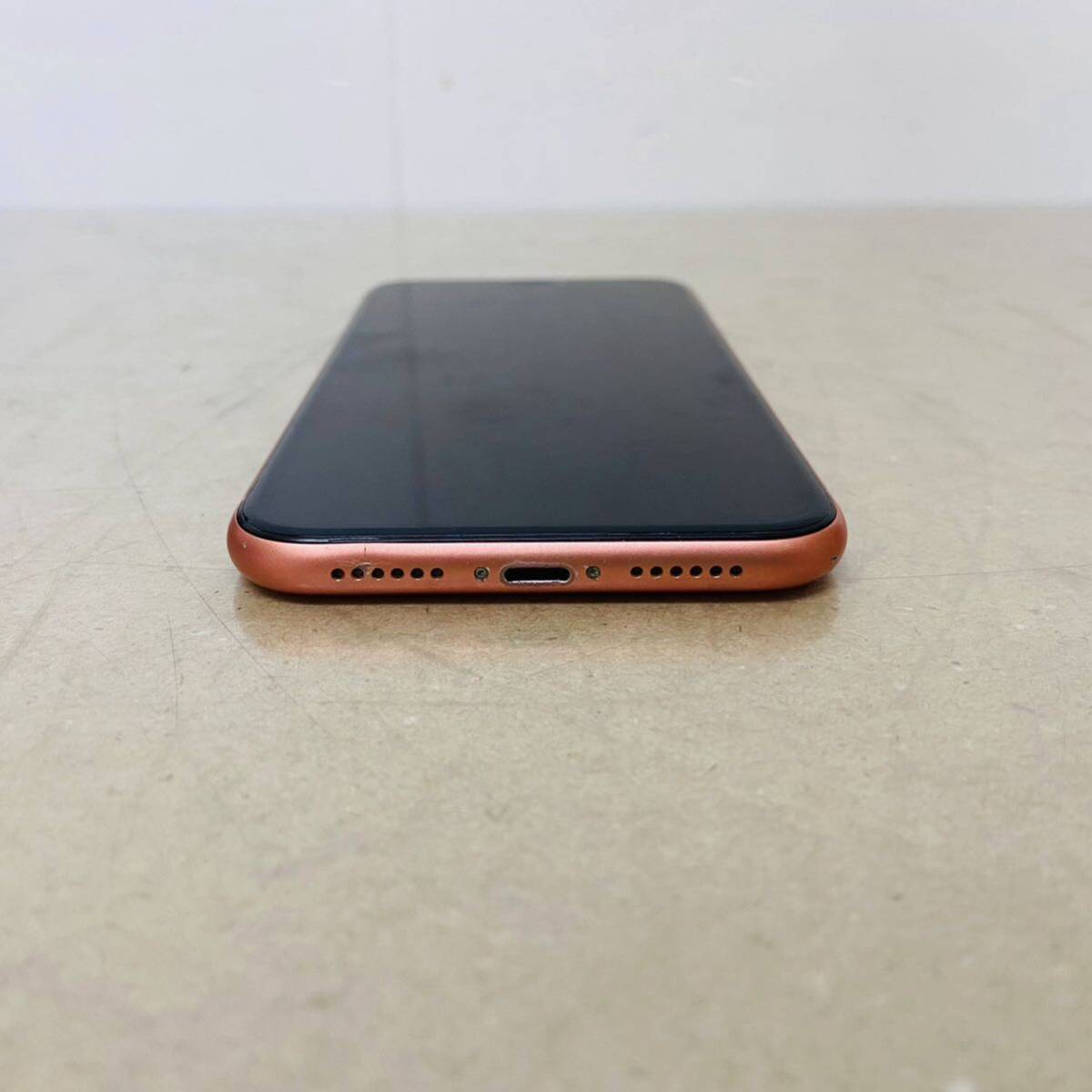 SIMフリー iPhone XR 128GB  MT0N2J/A  KDDI判定◯  SIMロックなし i17654 60サイズ発送 の画像9