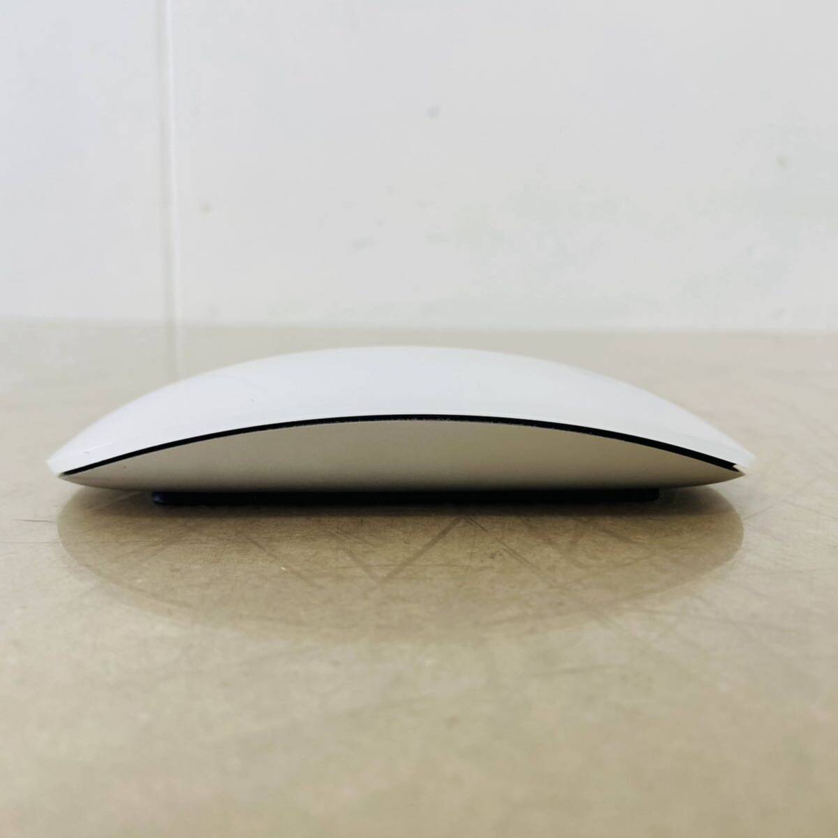 Apple Magic Mouse 2 　MLA02J/A 　A1657 マジックマウス ワイヤレスマウス　i17838　コンパクト発送　
