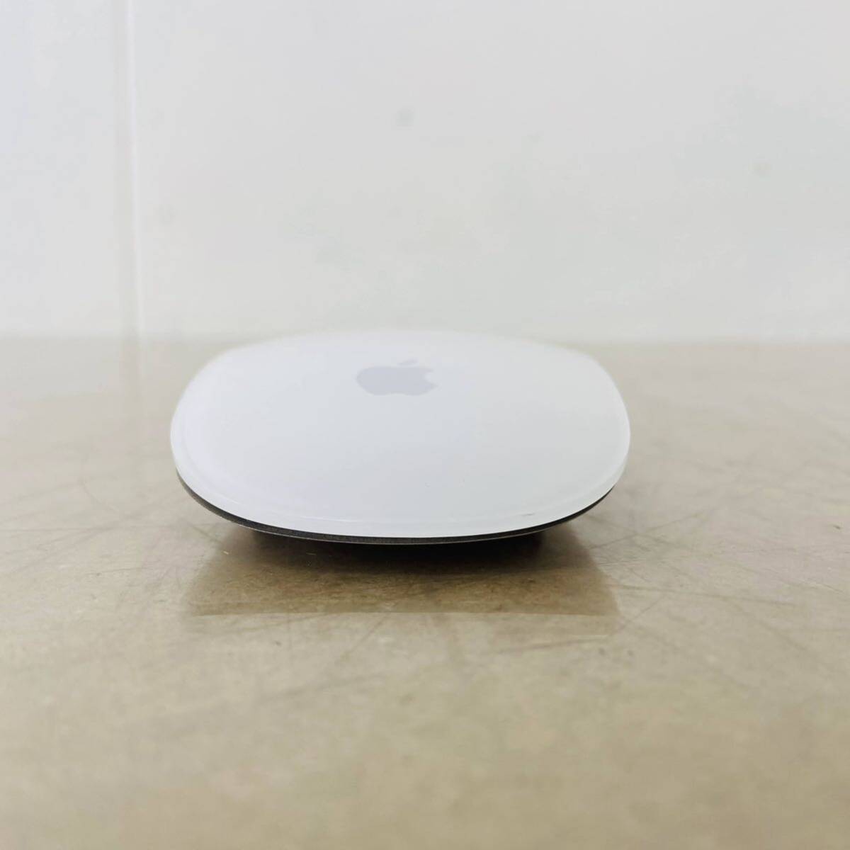 Apple Magic Mouse 2 　MLA02J/A 　A1657 マジックマウス ワイヤレスマウス　i17838　コンパクト発送　