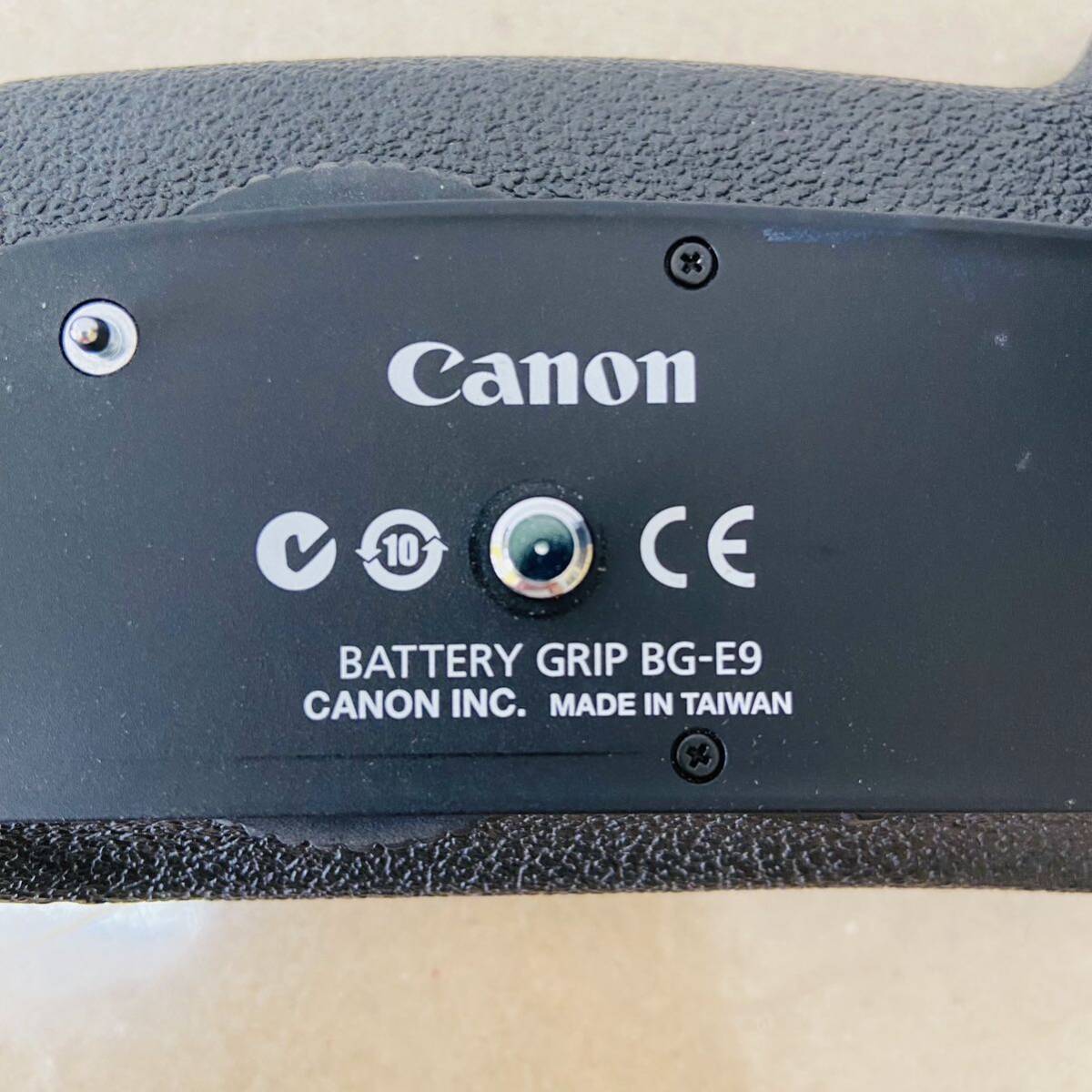 Canon バッテリーグリップ 　BG-E9　i17997　60サイズ発送_画像4