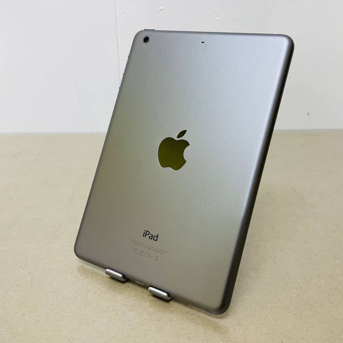  iPad mini 第2世代  32GB  Wi-Fiモデル  スペースグレイ ME277J/A  i18028  60サイズ発送 の画像3
