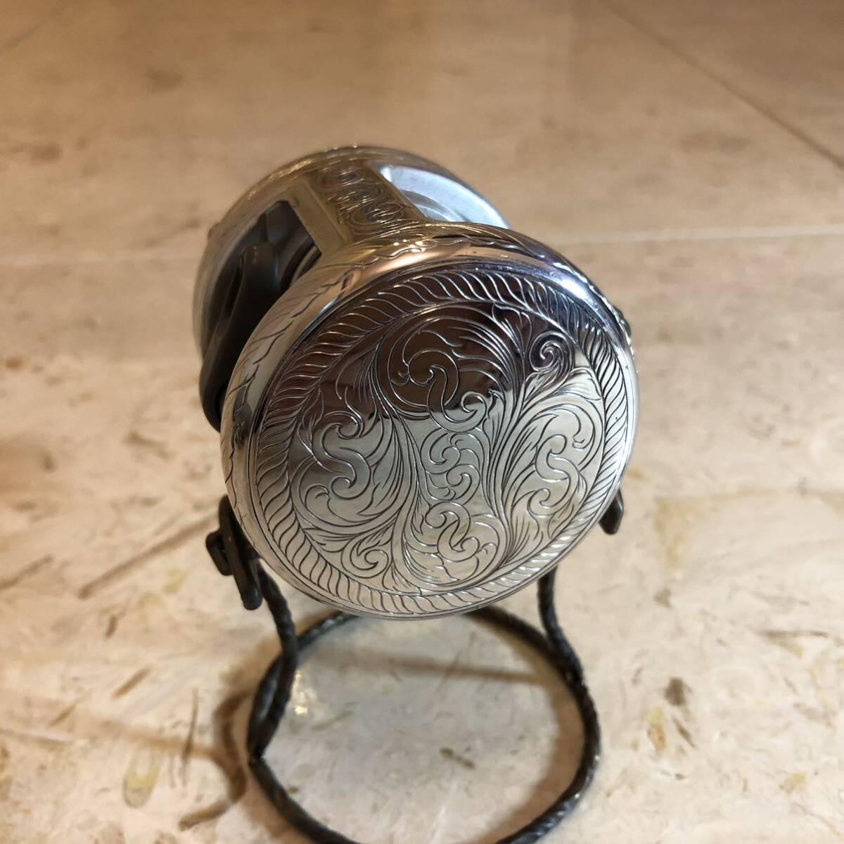 シマノ 92 カルカッタ 100 カスタム SHIMANO 彫金カスタム 送料 シマノ 92 カルカッタ 100 カスタム SHIMANO 彫金カスタム 送料
