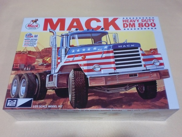 税込】 ヘビー マック 1/25 MPC DM800 899/06 Cab MPC Tractor Semi