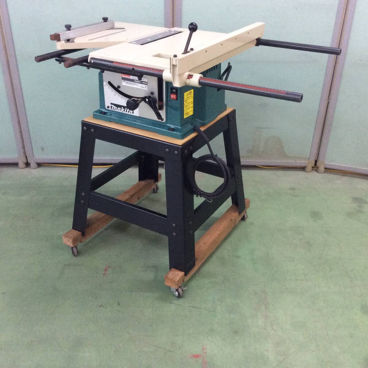 Yahoo!オークション - 【H-2289】中古品 makita / マキタ Yahoo!オークション - 【H-2289】中古品 makita / マキタ