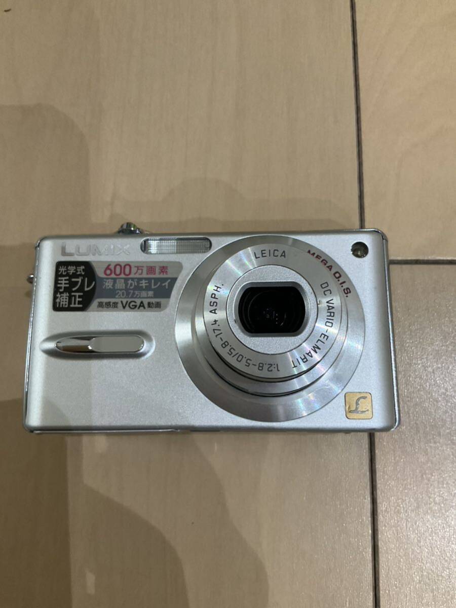 中古　Panasonic LUMIX DMC-FX9 パナソニック ルミックス デジタルカメラ_画像3