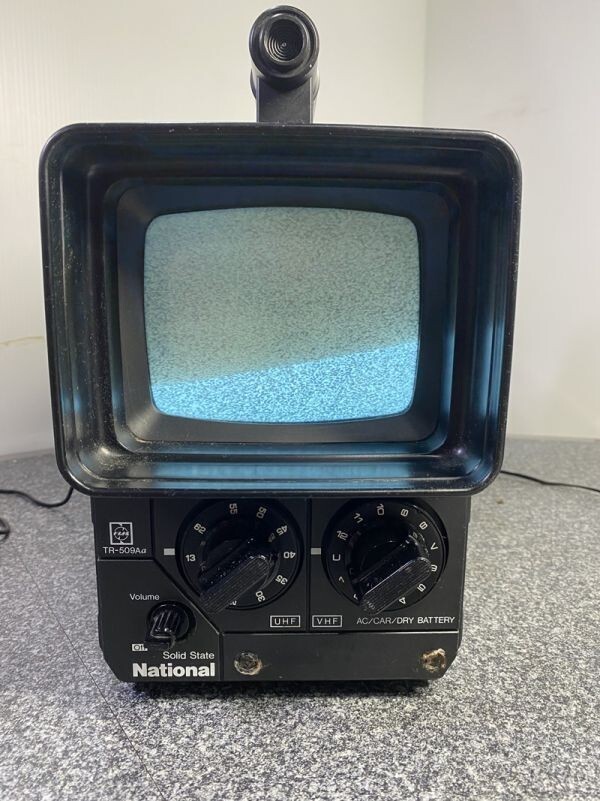 白黒テレビレトロジャンク品 白黒テレビレトロジャンク品