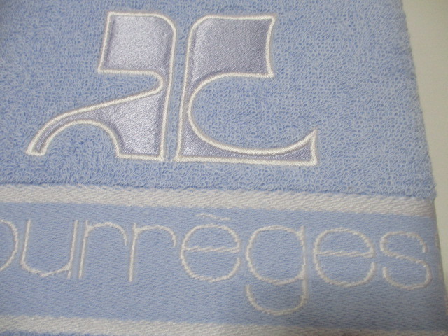 * Courreges красивый голубой банное полотенце большой Logo * не использовался с дефектом 