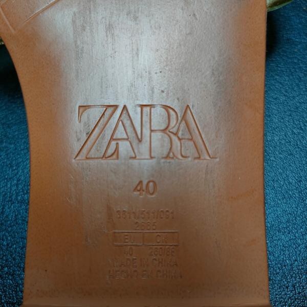 即決価格 美品 送料無料 匿名配送 ザラ ZARA 26cm クリアサンダル PVCサンダル ゴールドの画像5