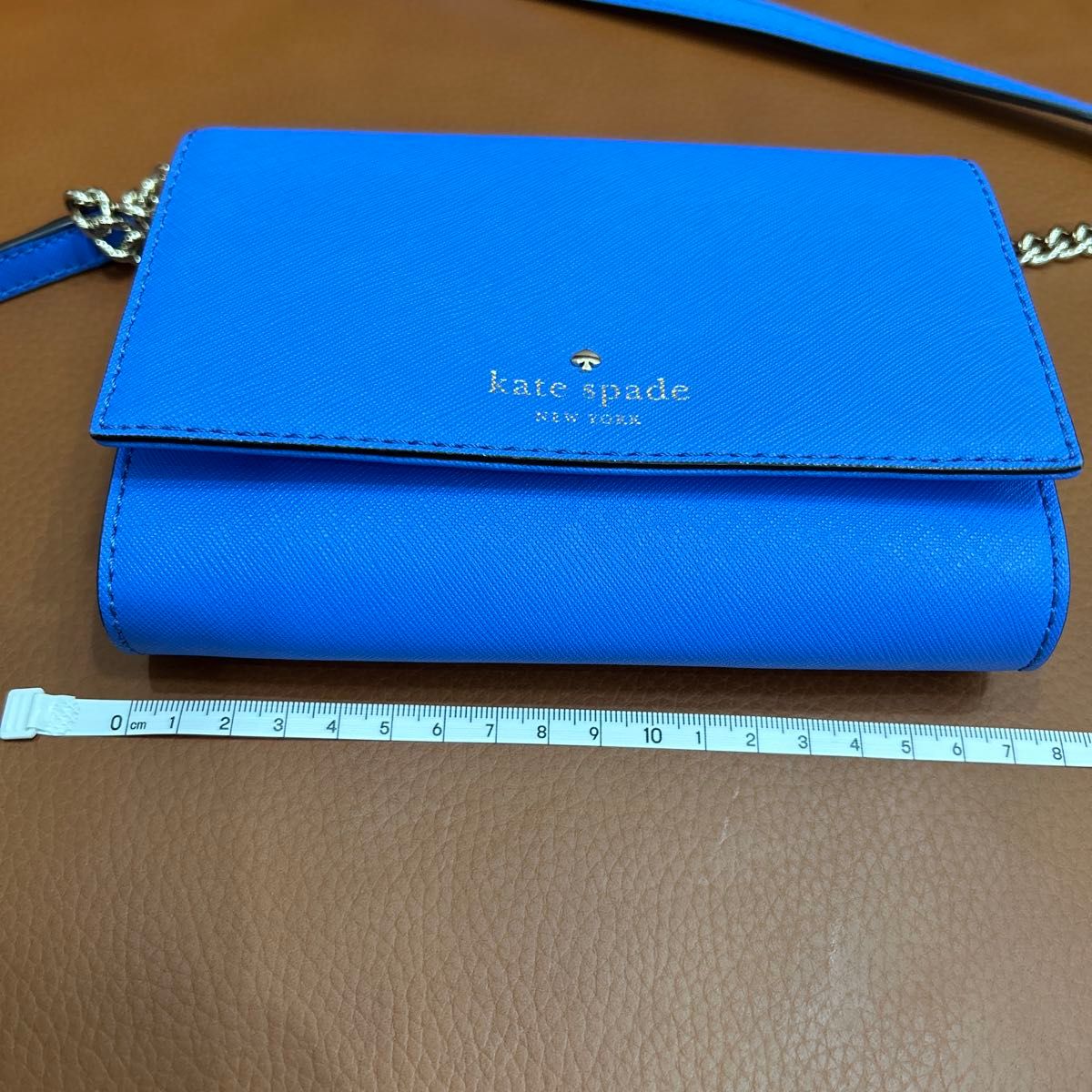 ケイトスペード　Katespade ショルダーバッグ　クラッチバッグ　斜め掛け　ポシェット　スマホポーチ　お財布ショルダー