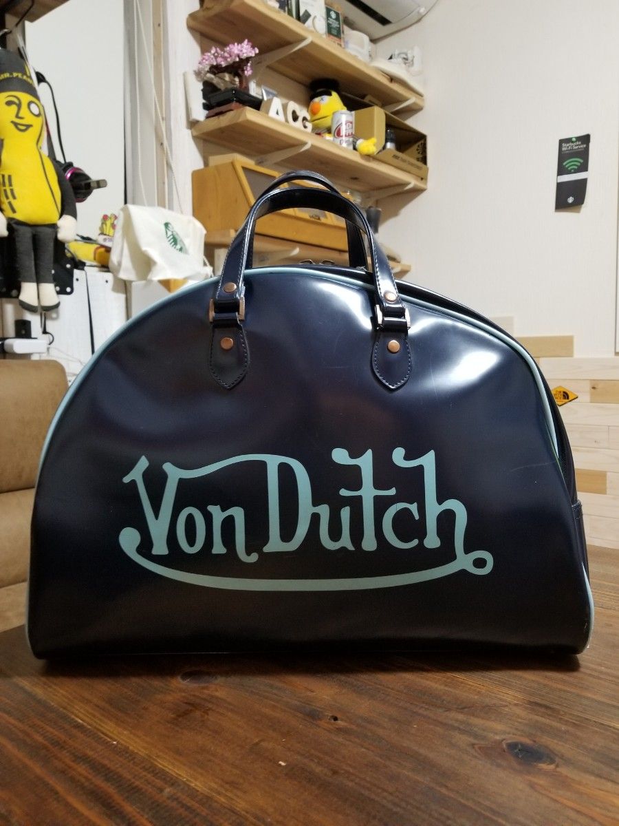 美品 VonDutch ボンダッチ ボストンバッグ エナメル ネイビー 美品 VonDutch ボンダッチ ボストンバッグ エナメル ネイビー