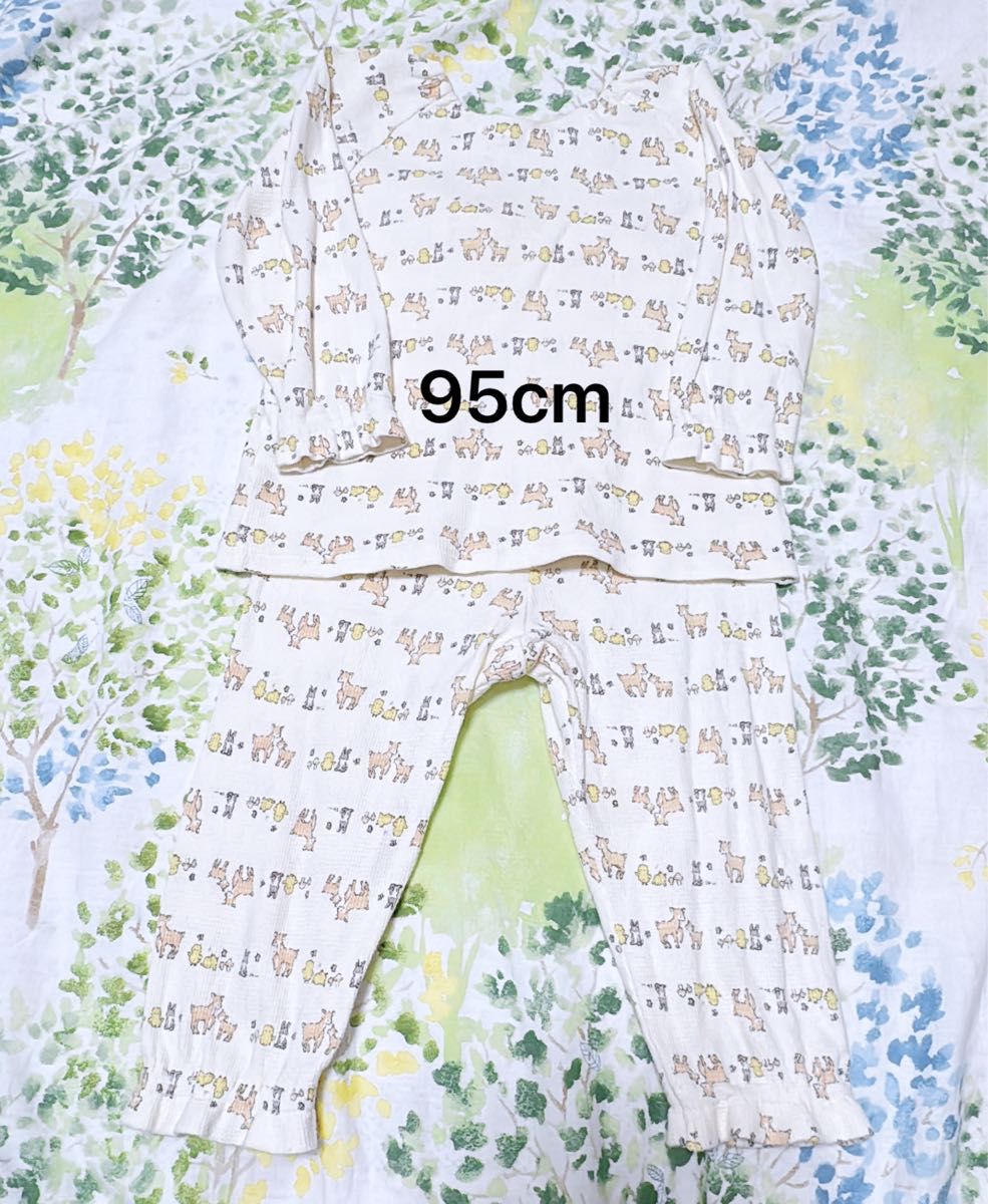赤ちゃん本舗　パジャマ　95cm  長袖 ベビー　腹巻き　キッズ　可愛い服　春