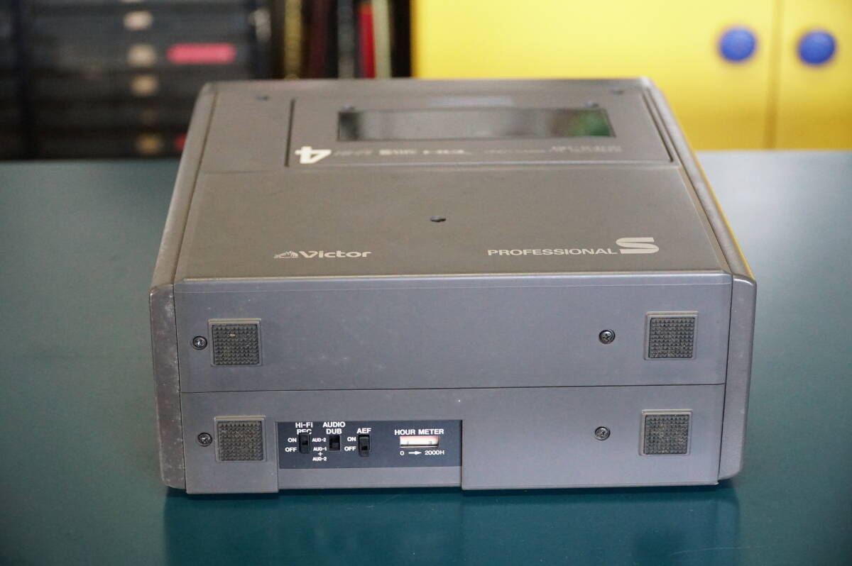 Victor BR-S405 ジャンク！S-VHSデッキ ポータブルタイプ VHS業務機の画像3