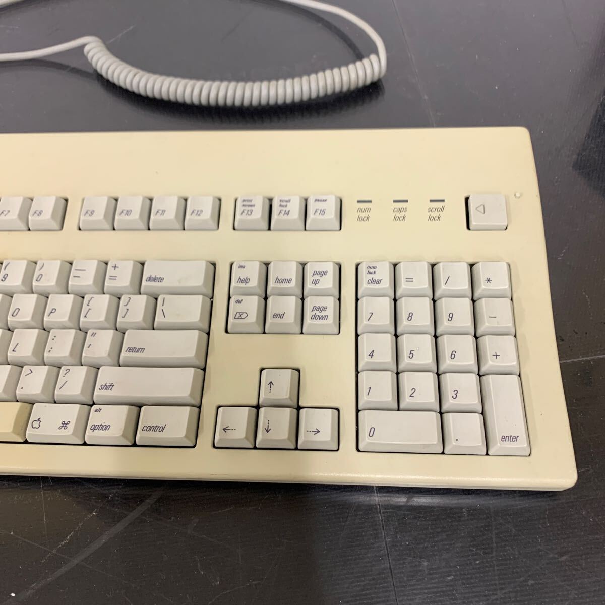 LL012.型番：Apple Extended Keyboard II .0408.アップル キーボード .M3501.ジャンクの画像10