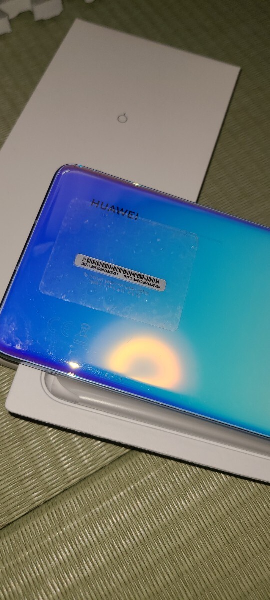 中古 HUAWEI P30 ELE-L29[128GB] SIMフリー ブリージングクリスタル…ケース多数付属_NMカード128GB付_の画像10