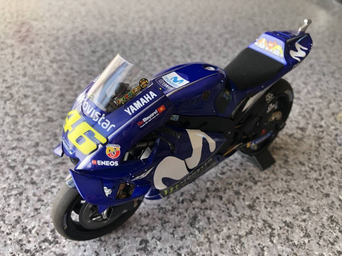 【中古】ミニチャンプス 1/12 モビスターヤマハ YZR M-1 2018 ロッシの画像2