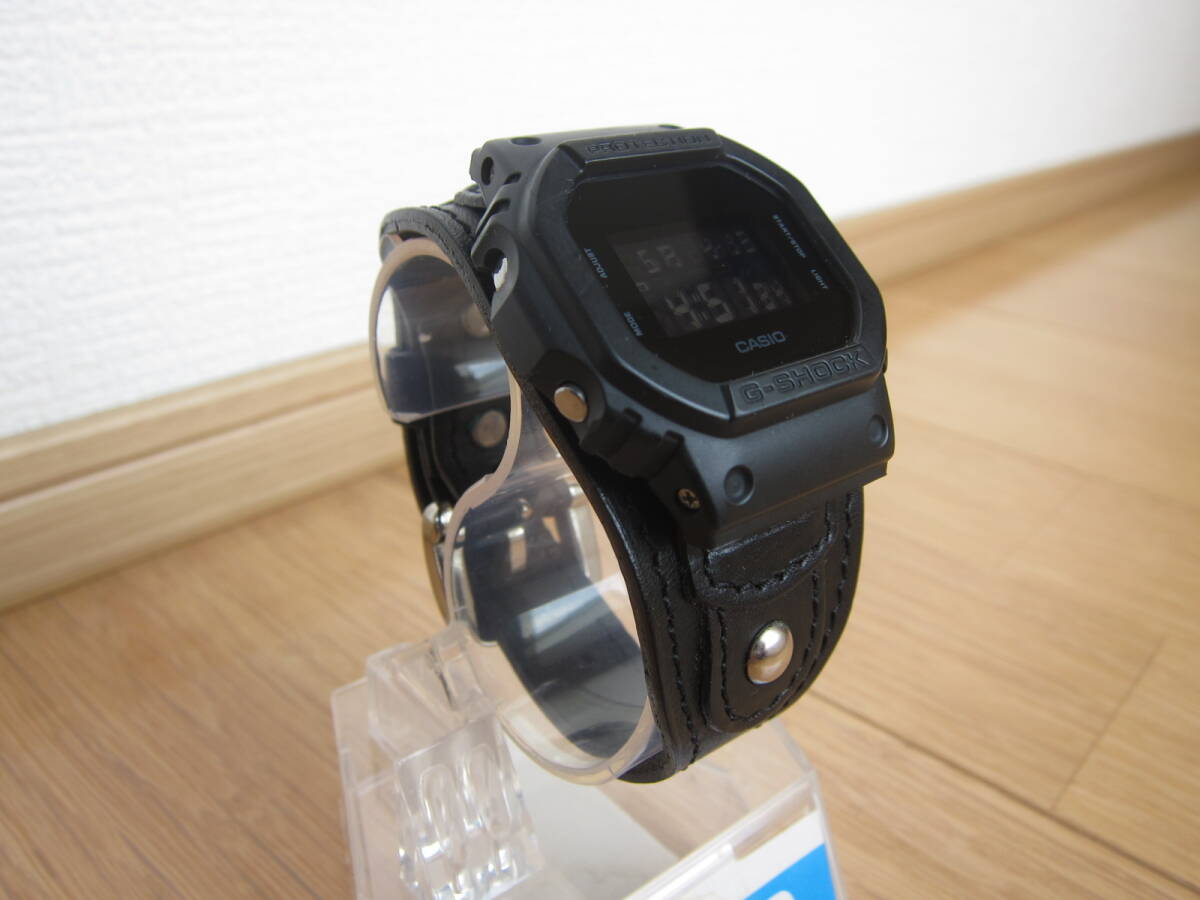 CASIO G-SHOCK DW-5600BB-1JF【レザーバングルカスタム】美品_画像7