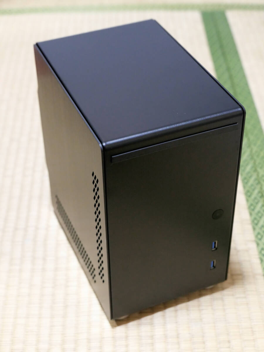 LIAN LI PC-Q21 mini-ITXケース SFX電源おまけ_画像1