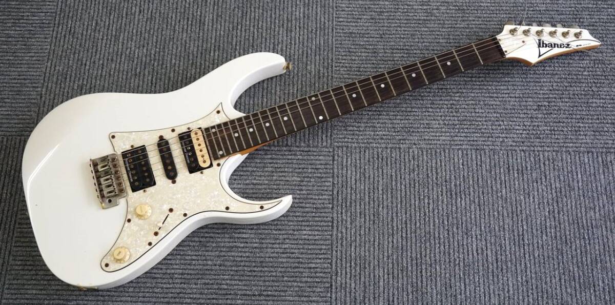 1円～ 【エレキギター】 アイバニーズ IBANEZ RG SERIES ギター 白ボディーの画像1