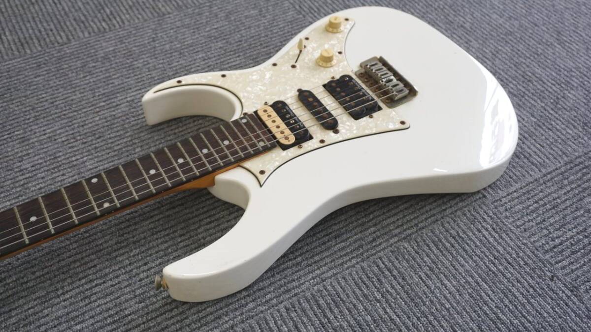 1円～ 【エレキギター】 アイバニーズ IBANEZ RG SERIES ギター 白ボディーの画像10