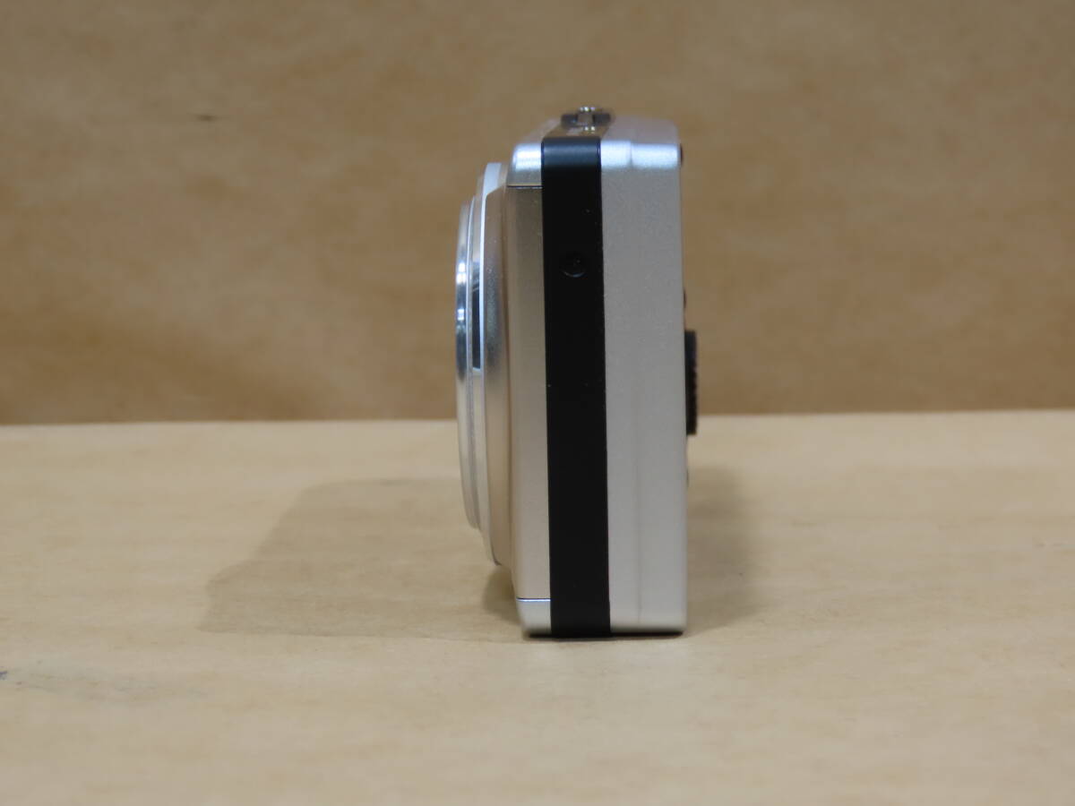 オリンパス olympus コンパクトデジカメ μ-7040 USB-ACアダプタ社外品 美品の画像3