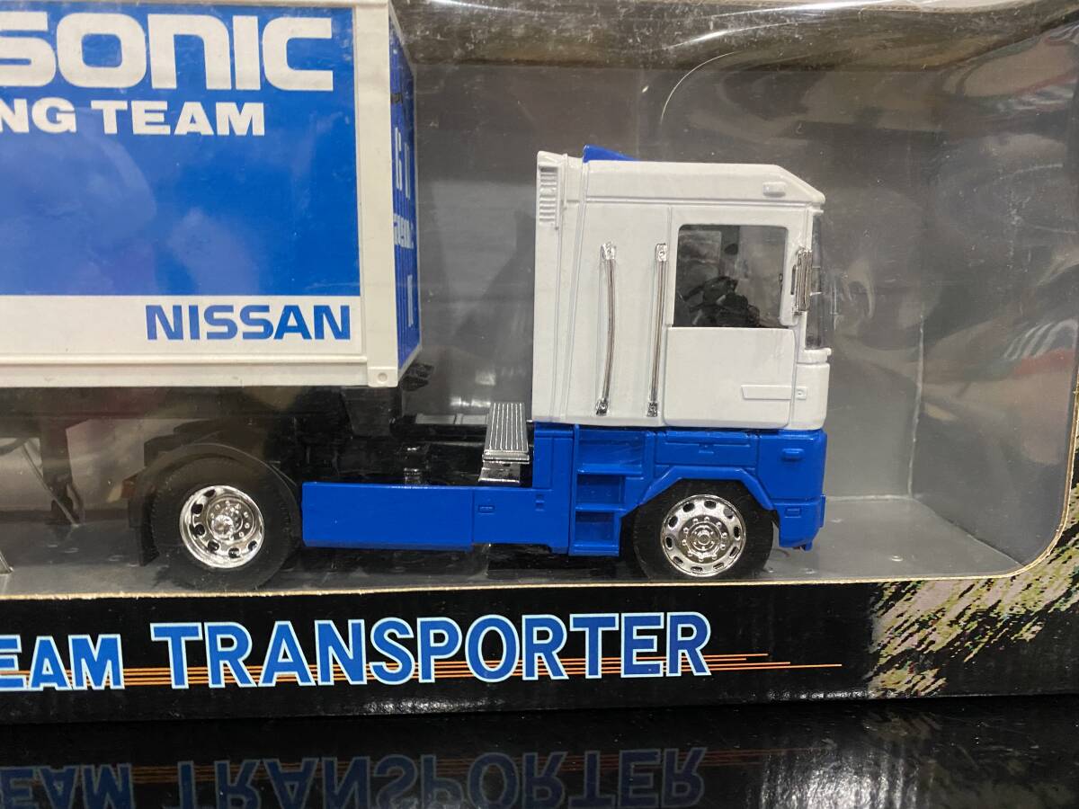 （4）　　ニッコー　CALSONIC　RACING TRANSPTER　1/32　限定モデル_画像2