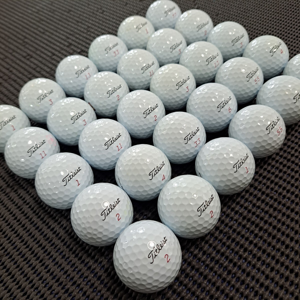 ☆美品☆《PRO V1X》☆特A級・A級混合 30球 2023年モデル ホワイト Titleist ロストボール タイトリスト プロV1x ゴルフボール 高品質_画像2