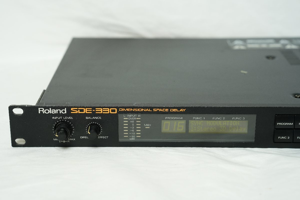 *Roland*SDE-330 DIMENSIONAL SPACE DELAY Space Delay *