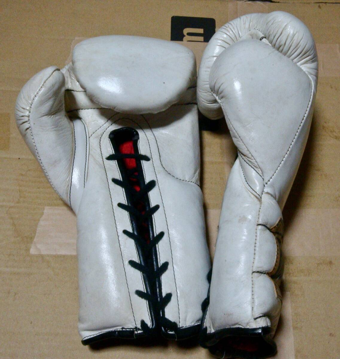  price cut! postage included CASANOVA made 12oz training glove Vintage thing 