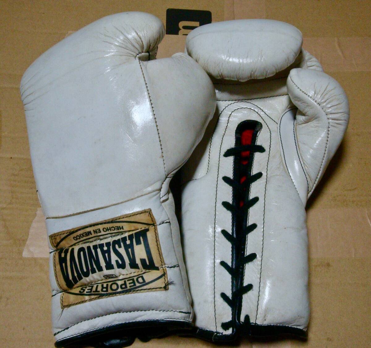  price cut! postage included CASANOVA made 12oz training glove Vintage thing 