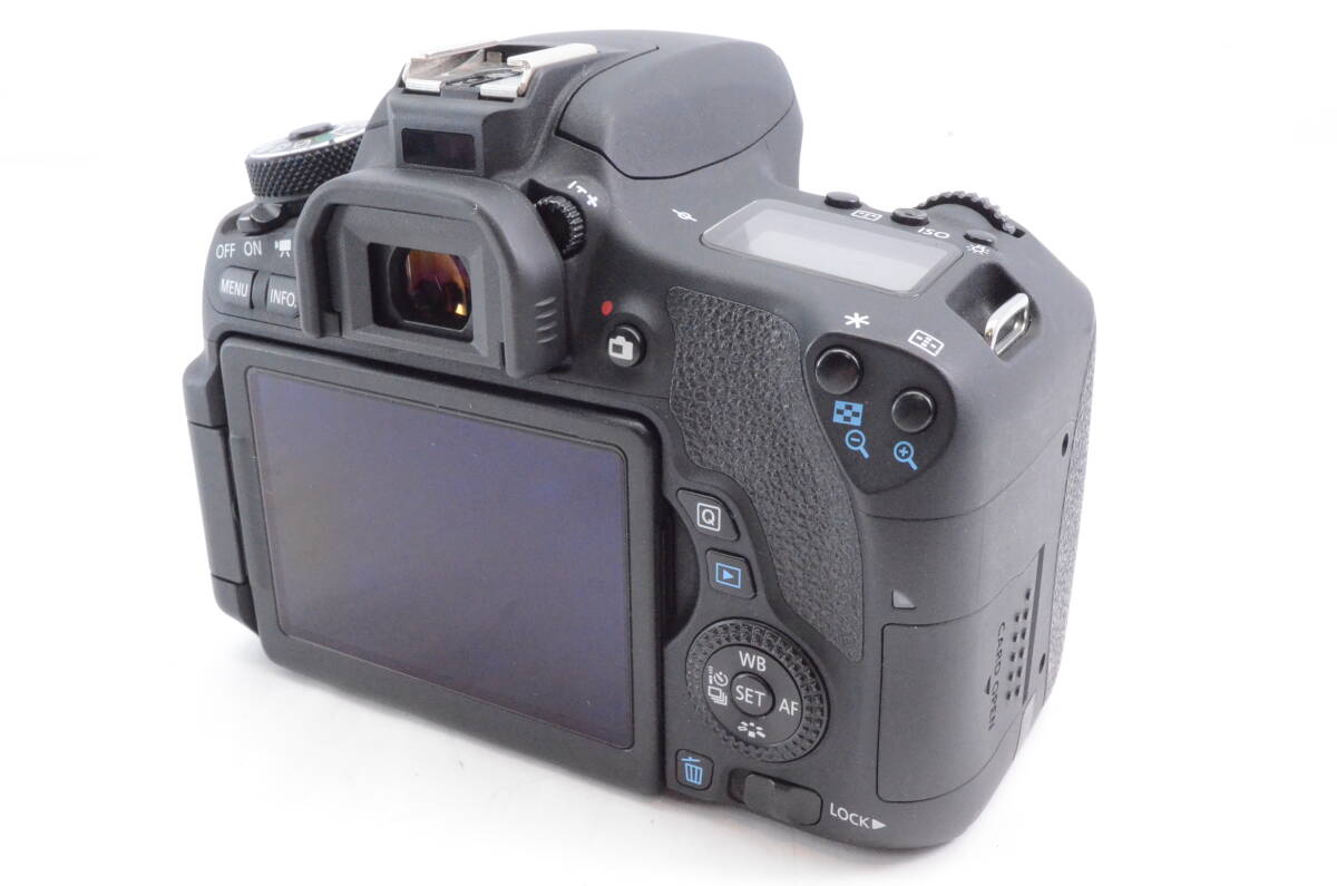 【良品】 Canon キャノン EOS 8000D ボディ 付属品多数 ＃P0792404008Yの画像4