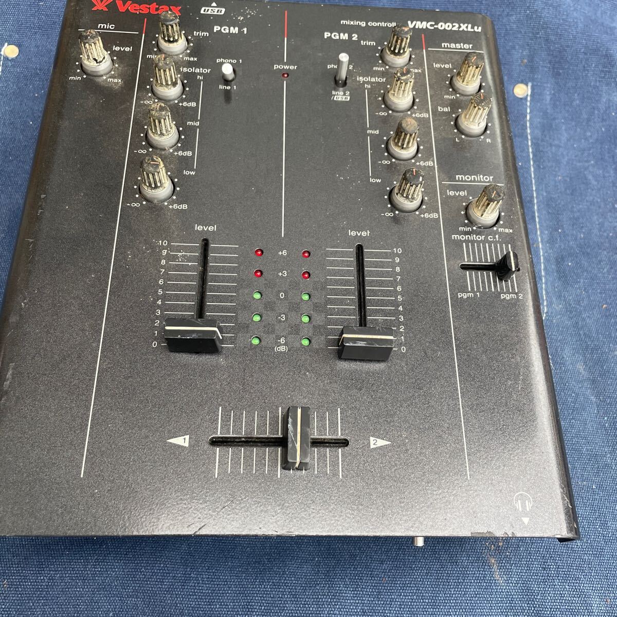 VESTAX VCM600 USB MIDIコントローラー Vestax ベスタクス DJミキサー VMC-002XLu セット　動作未確認　現状品