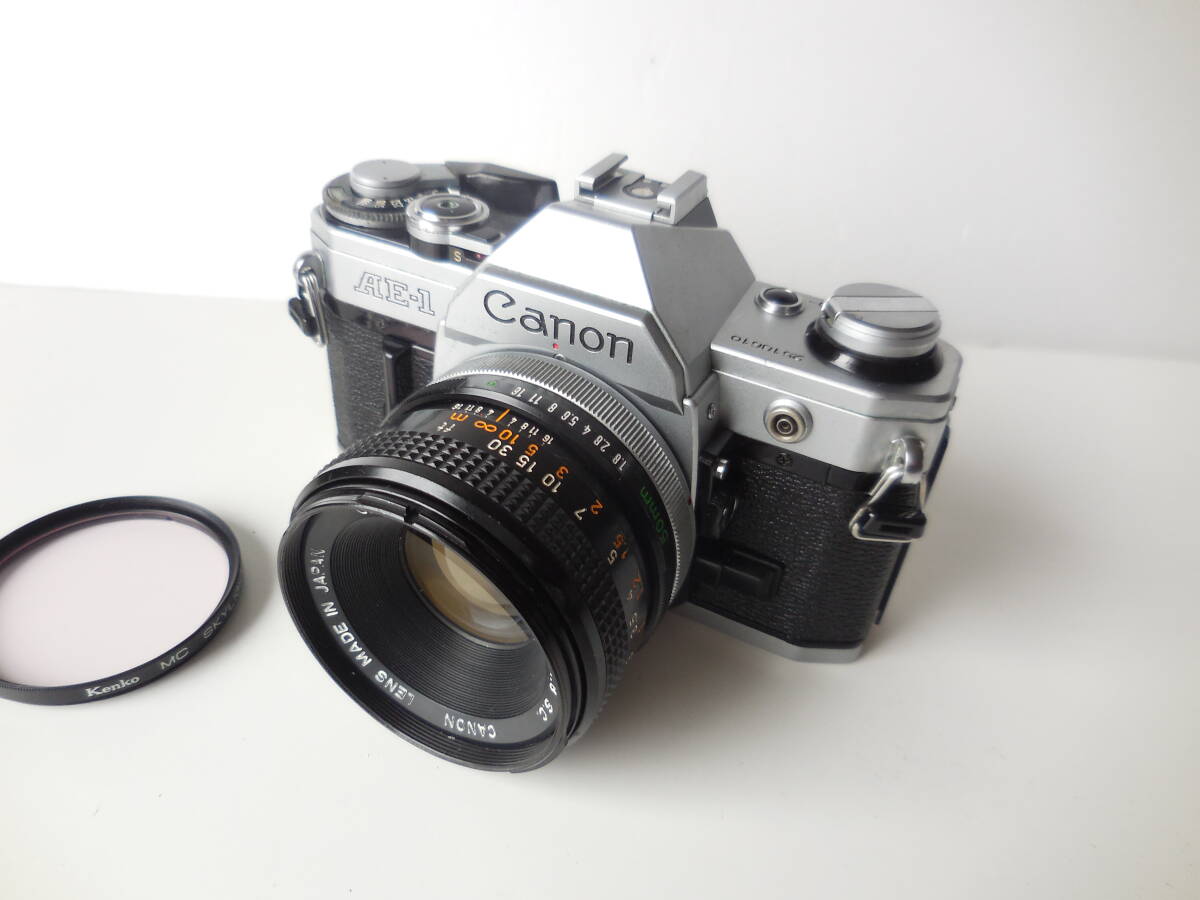 キヤノン CANON AE-1  単焦点レンズ付きの画像1